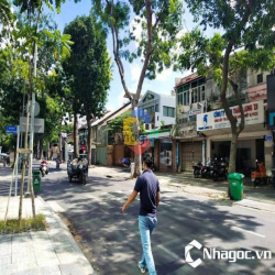Cho thuê nhà Góc 2MT đường Nguyễn Đình Chiểu, Phường Đa Kao, Quận 1