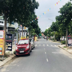 Bán Lô Góc 200m2 Nam Khang Nguyễn Duy Trinh. Long Trường, Q9