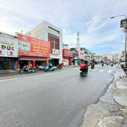 nhà 7 tầng mặt tiền lạc long quân .đông hồ. lý thường kiệt.  phường 10