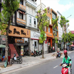 Bán Nhà MT Nguyễn Du P Bến Thành, Quận 1. DT 9x18m - 4 Tầng - HĐT 200