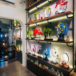 Sang lại showroom kinh doanh nội thất còn mới.