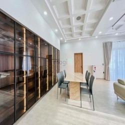 Bán Penthouse 3PN 2WC 160m2 Sunrise City Quận 7 nội thất mới giá 13 tỷ