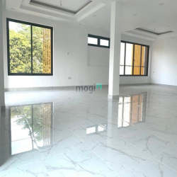 Cho Thuê Toà Văn Phòng 400m2 Mới Xây HẦM_THANG MÁY_TRỐNG SUỐT