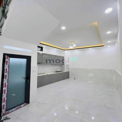 Bán gấp căn Đường Nguyễn Thị Tần , Phường 2 ,Quận 8 Dt 68.1 giá 3ty7