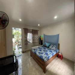 Giáp gò vấp - hẻm 6m thông sát mặt tiền vườn lài quận 12 - hơn 210m2,