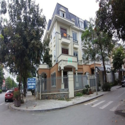 Cho thuê biệt thự Vạn Phúc- Hà Đông, 205m2, 4T, đồ đẹp