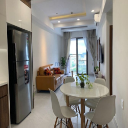 Bán căn hộ Saigon South Residences 2PN giá 3ty6 tặng nội thất