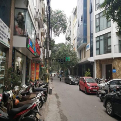 Toà văn phòng 11 tầng VIP hiếm trong khu vực vị trí trung tâm Cầu Giấy