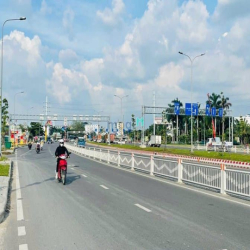 Bán nhà MT Nguyễn Văn Linh 8x13m- Giá 20tỷ