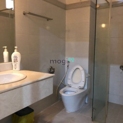 Kẹt tiền bán chung cư H2, 196 hoàng diệu, Q4. 80m2/2PN2WC/3,4tỷ