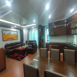 ?Tòa Apartment Nguyễn Thị Định- LÔ GÓC- gara ô tô- sát phố 120M2?