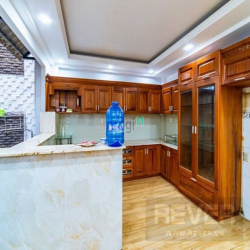 Cho thuê nguyên căn nhà mặt tiền Vạn Kiếp Phan Xích Long kinh doanh