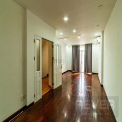 Cho thuê nguyên căn nhà mặt tiền Vạn Kiếp Phan Xích Long kinh doanh