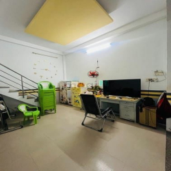 Nhà sân vườn HXH Nguyễn Quý Yêm Bình Tân 182m2 2 tầng , chỉ 9 tỷ TL
