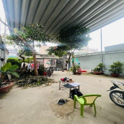 Nhà sân vườn HXH Nguyễn Quý Yêm Bình Tân 182m2 2 tầng , chỉ 9 tỷ TL