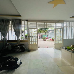Nhà sân vườn HXH Nguyễn Quý Yêm Bình Tân 182m2 2 tầng , chỉ 9 tỷ TL