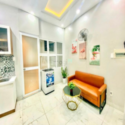 Luxury apartment cho thuê Căn hộ cao cấp gần Cầu Ông Lãnh