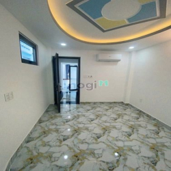 Nhà mới cứng 100%, xe hơi đỗ cửa sát MT Nguyễn Văn Đậu,P11, Bình Thạnh