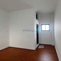 Bán Nhà Hẻm Xe Hơi Thủ Đức-60M2-2 Tầng-Đã Hoàn Công-Giá 3,9 tỷ-Còn TL