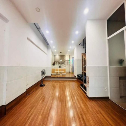 Mặt tiền 6m Quang trung p10 102m² hơn 12 tỷ