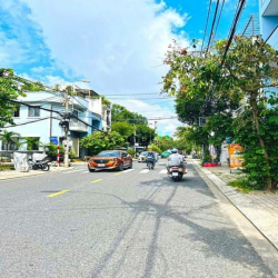 Nhà phố 2 lầu ST mặt tiền đường 16m KDC Tân Quy Đông, Quận 7