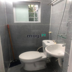 Bán nhà TT tầng 2 Trần Quý Cáp nhà 25m2 + gác xép sổ đỏ CC 800tr