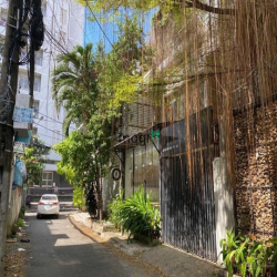 Bán nhà hẻm 6m sạch đẹp Sư Vạn Hạnh, Quận 10