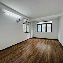 Sư Vạn Hạnh - Quận 10 - 3 Tầng - HXH - Chỉ 7.2 Tỷ ( Tl )