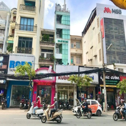 Cho Thuê Mặt Tiền Kinh Doanh CMT8, Q.3, 80m2(4x20), 6Lầu, Giáp Q.1