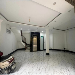 Bán nhà xây mới Quan Nhân, ô tô vào, 1 nhà ra phố, 8 tầng, 20.5 tỷ