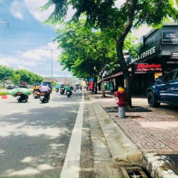 Bán nhà mặt tiền kinh doanh 201 Phạm Văn Đồng, P1,Gò Vấp. Mặt tiền 11m