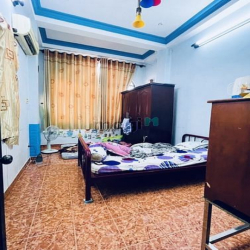 Chủ 1 đời bán gấp nhà Bà Hạt. 40m2. 3 tầng. 3PN. ST. Lô góc 2 mặt hẻm