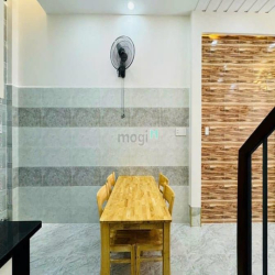 Chính chủ cần bán nhà Trần Quốc Thảo, P6 , Quận 3, 80m2, 2tỷ3, SHR