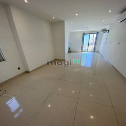 Văn phòng 40m2 trống suốt đường Nguyễn thị Minh Khai