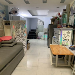 Xe Hơi Đỗ Cửa- TRẦN HƯNG ĐẠO- Q.1- DTS 120m2- 5 Tầng- Tặng Nội Thất