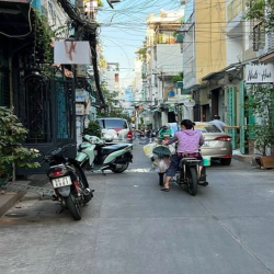 Xe Hơi Đỗ Cửa- TRẦN HƯNG ĐẠO- Q.1- DTS 120m2- 5 Tầng- Tặng Nội Thất