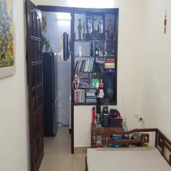 Bán nhà Ba Đình, tập thể tầng 1 ngõ 84 Ngọc Khánh 65m2 giá 2.95 tỷ đẹp