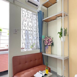 Căn 1PN bancong full Nt ở CMT8 Q3 gần CV Lê Thị Riêng Q10