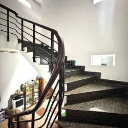 Nhà ở ngay, Nguyễn Thiện Thuật, 68m2, 3PN, Giá rẻ chưa tới 100tr/m2