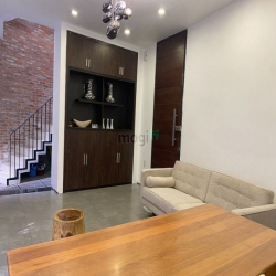 Biệt thự mới xây 300m2 Hoàng Diệu, P.10, Q. Phú Nhuận
