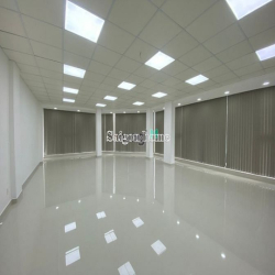 Cho thuê tòa VP góc 2MT hầm 7 tầng trung tâm Q2