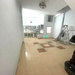 Nhà ở ngay, Nguyễn Thiện Thuật, 68m2, 3PN, Giá rẻ chưa tới 100tr/m2