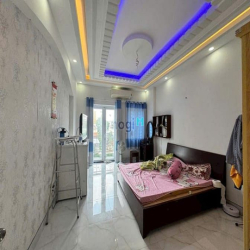 Nhà mặt tiền Thạnh Xuân ở và KD, mở VP Cty OK, 4x16m, 4 tầng nhỉnh 5Tỷ