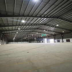 Cho thuê nhà xưởng Bình Chánh tổng 2700m2 đường Bông Văn Dĩa, Tân Kiên
