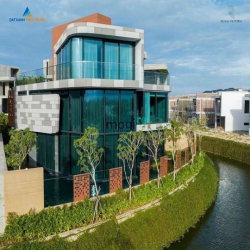 Bán biệt thự 3 tầng full hồ bơi , sổ đỏ lâu dài cách biển 900m