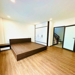 Bán Nhà 5 Tầng Ngõ 49 - Tổ 4 Thạch Bàn, Ngõ Thông, Gần Hồ Him Lam