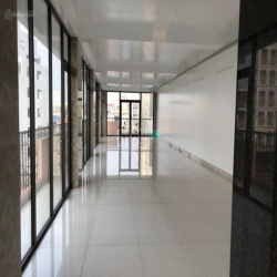 Cho thuê nhà 5.2x40 căn góc 2 mặt tiền Âu Cơ, Tân Sơn Nhì, Tân Phú