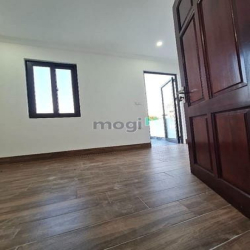 Nhà oto đỗ cửa 30m2*5 Tầng 7.2 tỷ-có thang máy-Phố Lê Lợi-Q. Hà Đông
