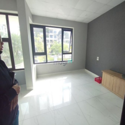 Cho thuê nhà KĐT Romantic Park Tây Hồ. DT 90m, 5 tầng nhà mới, có than