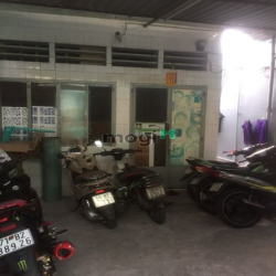 Bán nhà cấp 4 - tiện xây mới. DT : 4,65m x 25m. CN 117m. Giá : 62 trệu